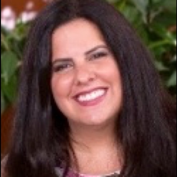 Meet your Posher, Jennifer - Picture 1 of 1